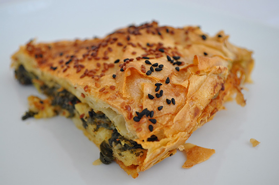 Kıymalı Ispanaklı Börek Kıymalı Ispanaklı Börek
