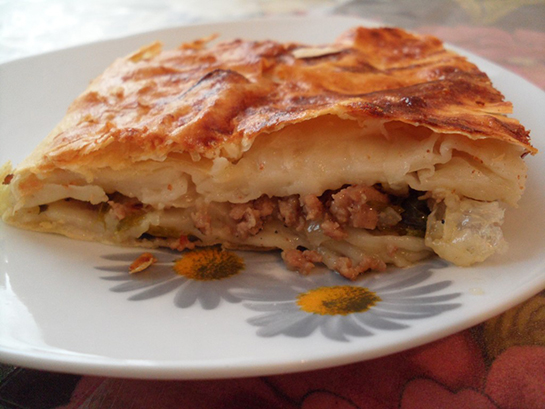 Yufkadan Kıymalı Börek Yufkadan Kıymalı Börek