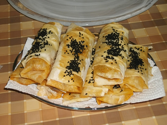 Yufkalı Kıymalı Börek Yufkalı Kıymalı Börek