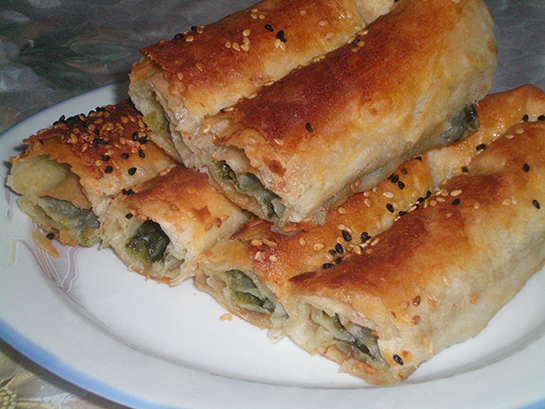 Yufkayla Ispanaklı Börek Yufkayla Ispanaklı Börek