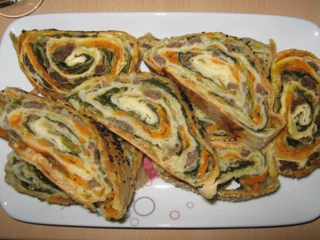 Üç Renkli Börek Tarifi ve Malzemeleri Üç Renkli Börek Tarifi ve Malzemeleri