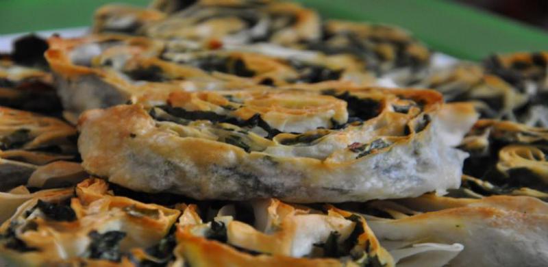 Mantarlı Ispanaklı Börek Tarifi ve Malzemeleri