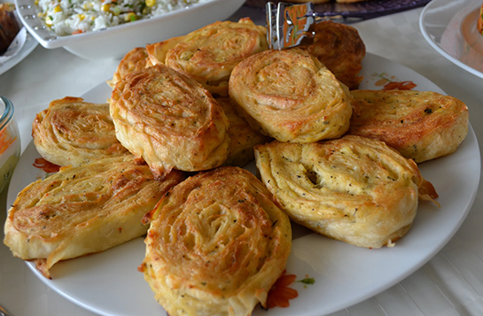 Patatesli Peynirli Rulo Börek